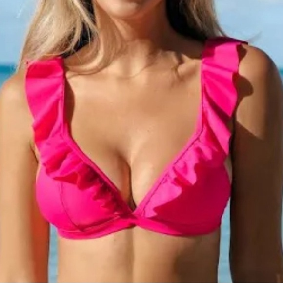Cupshe Australia Allure Ruffled V-Neck Bikini Top. Pink large - Picture 1 of 7